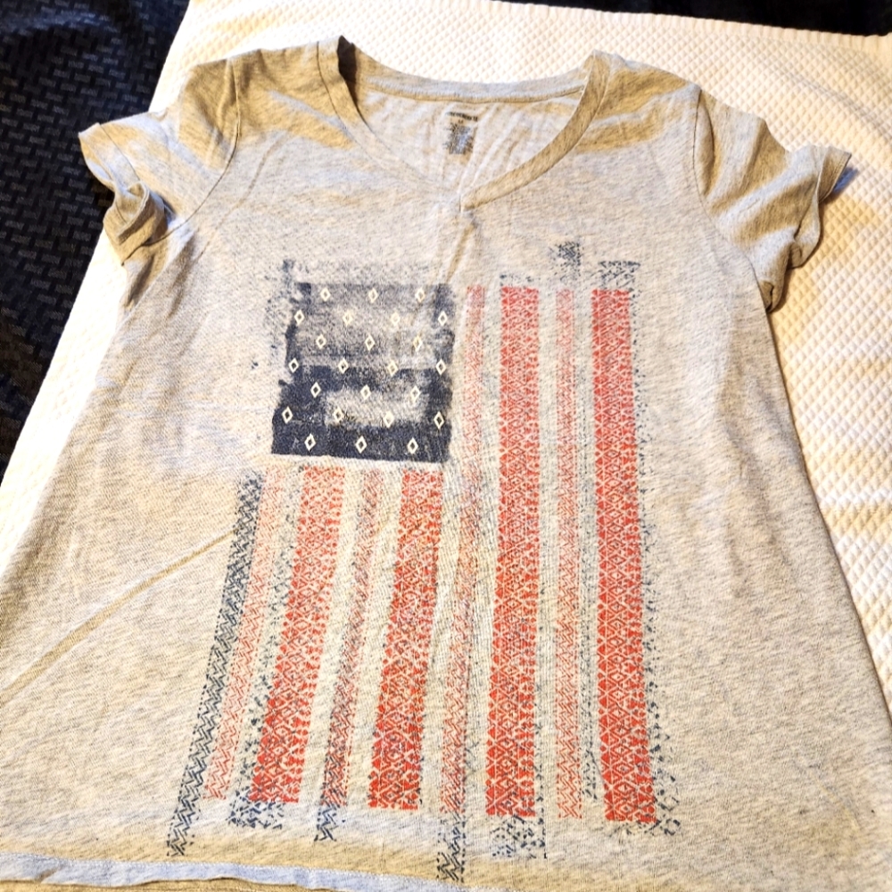 AMERICAN FLAG T SHIRT